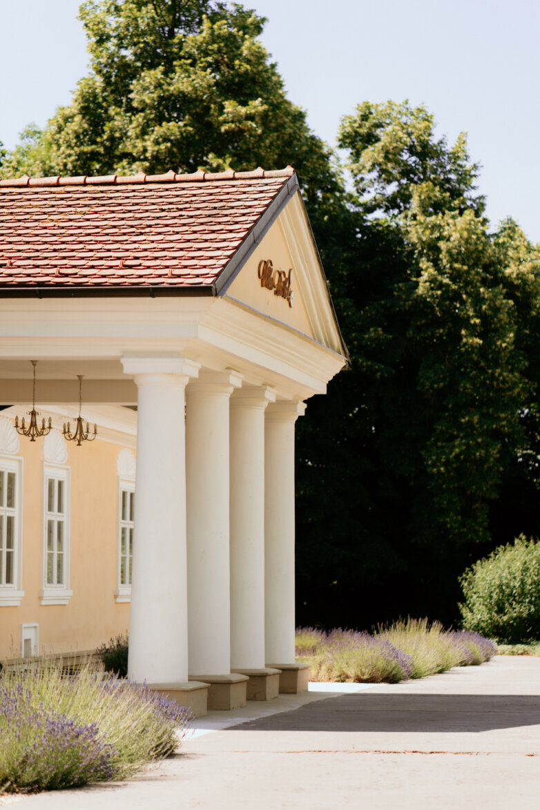 Kaštieľ so záhradou na svadbu, Villa Bork